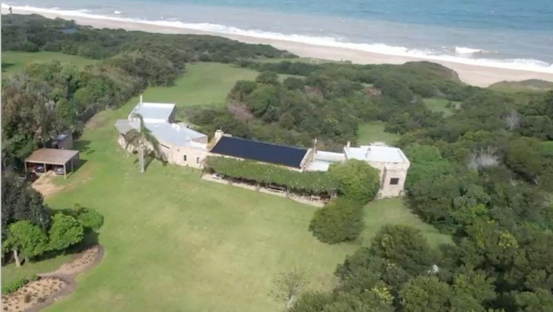 Front line beach chacra minutes away from José Ignacio